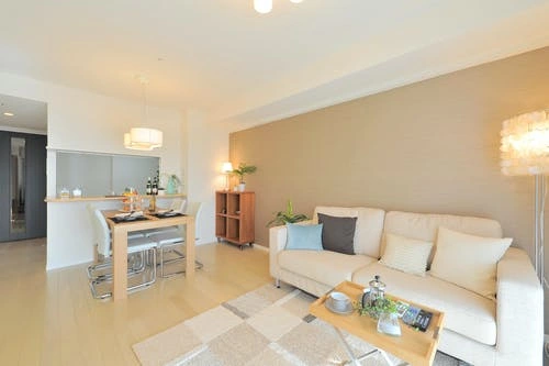 朝霞市 築10年 70平米